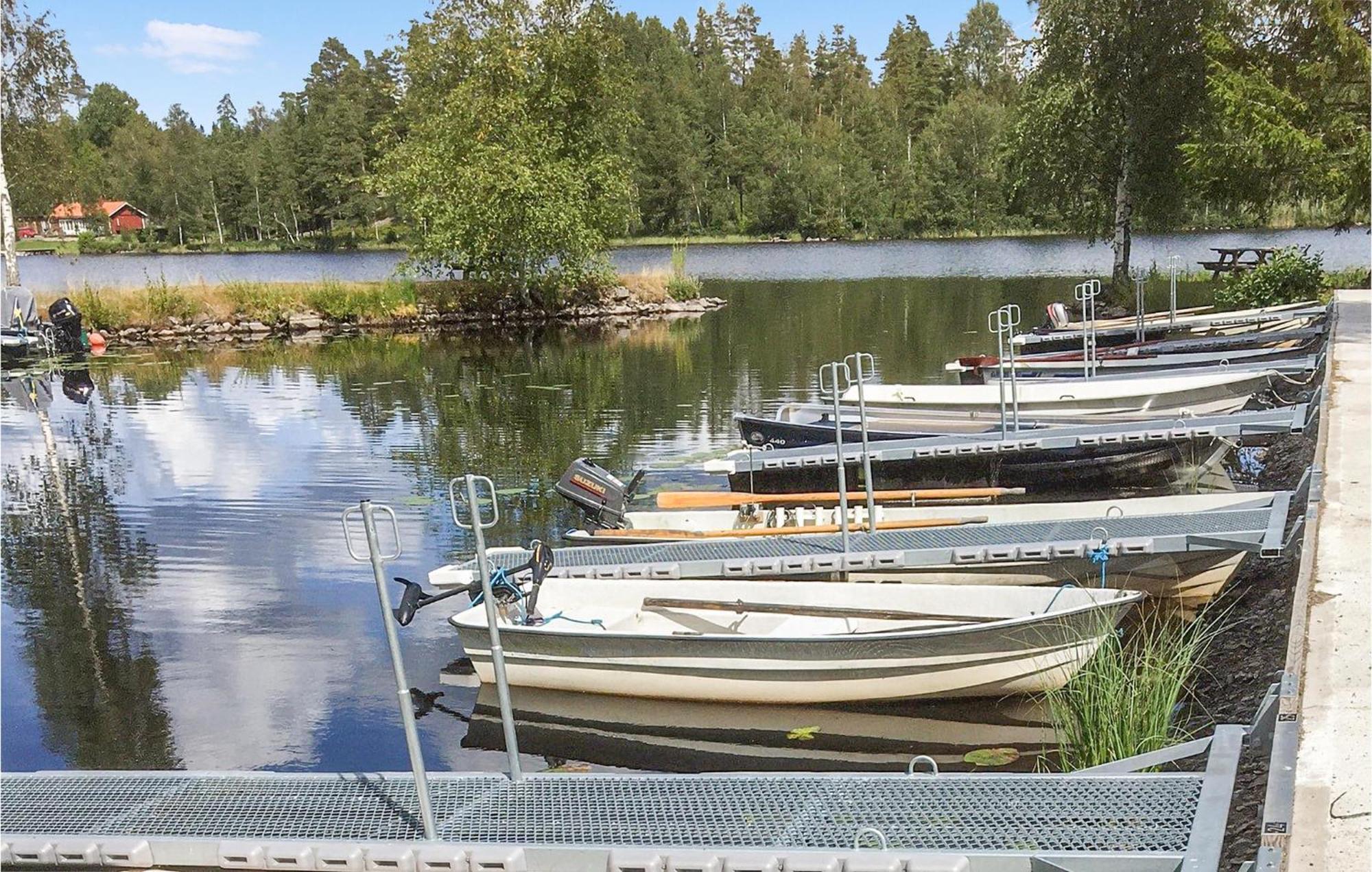 Awesome Home In Lenhovda With Wifi Exteriör bild